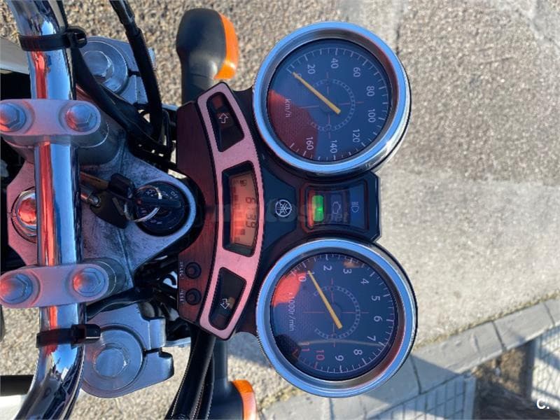 Yamaha YBR 250 – Vista 7