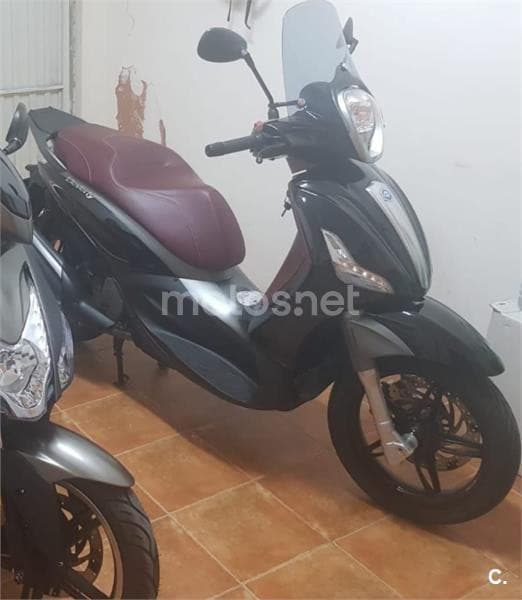 Piaggio Beverly – Vista 4