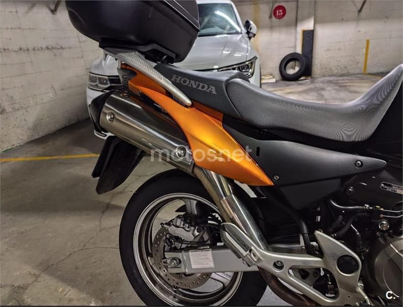 Honda VARADERO XL1000V C-ABS – Vista 4