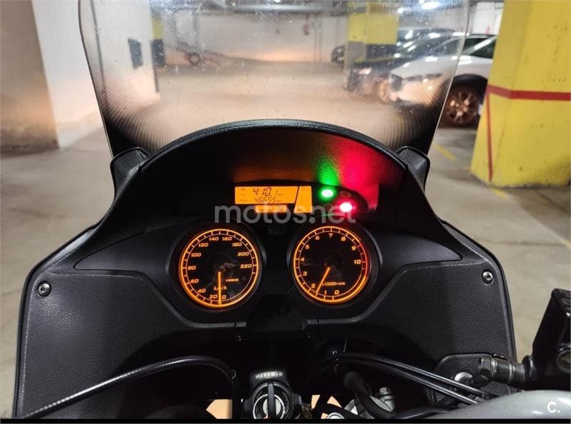 Honda VARADERO XL1000V C-ABS – Vista 5