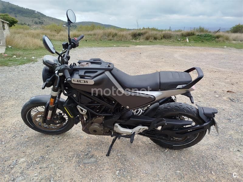 Husqvarna Svartpilen 401 – Vista 3