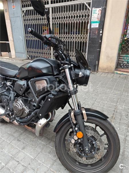 Yamaha XSR700 – Vista 1