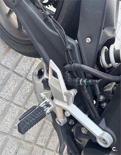 CFMOTO 300 NK – Vista 4