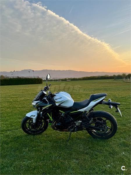 Kawasaki Z 650 – Vista 2