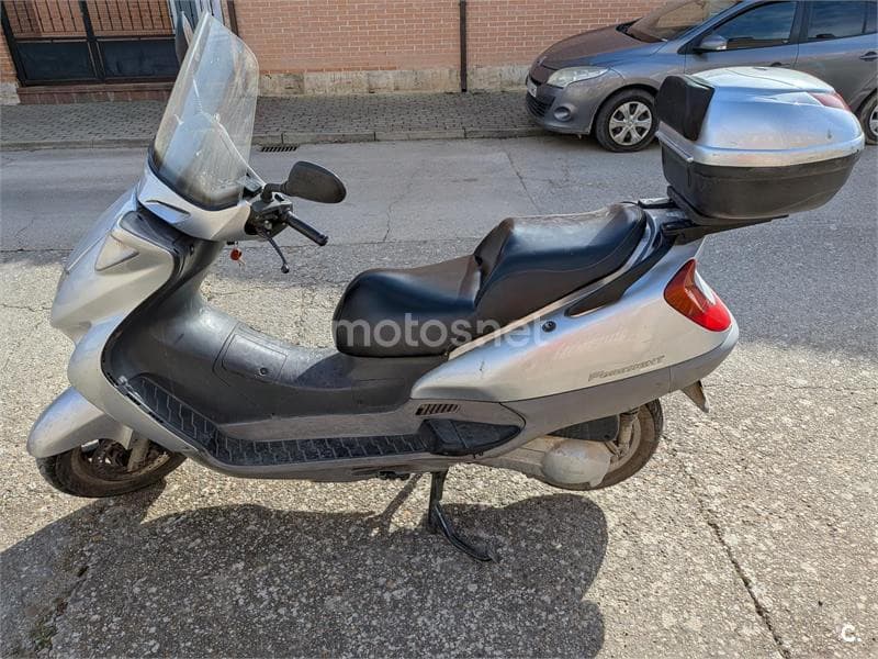 Honda FES 250 FORESIGHT – Vista 2
