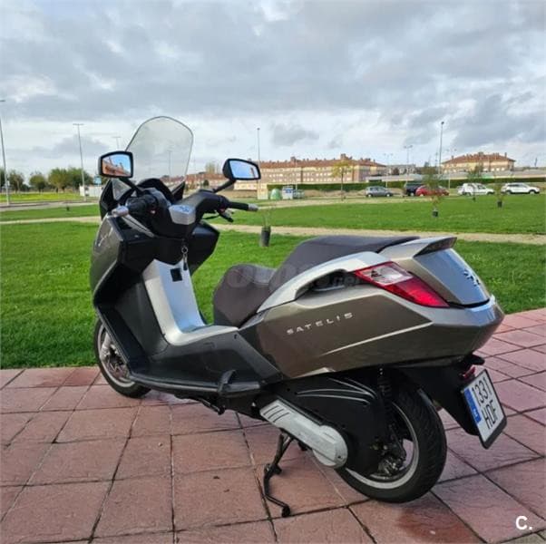 Peugeot SATELIS 125 4V EXECUTIVE – Vista 2