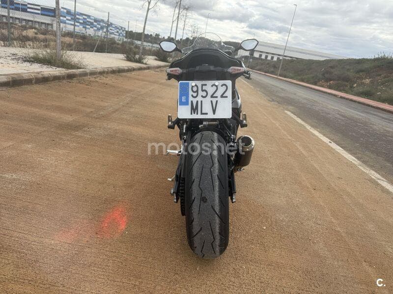 BMW S 1000 RR – Vista 7