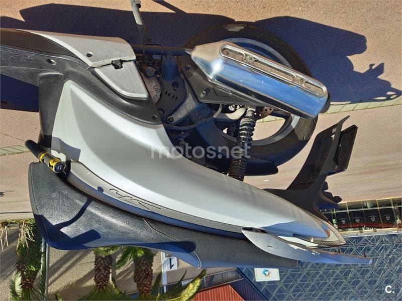 Honda SCOOPY SH125i – Vista 3