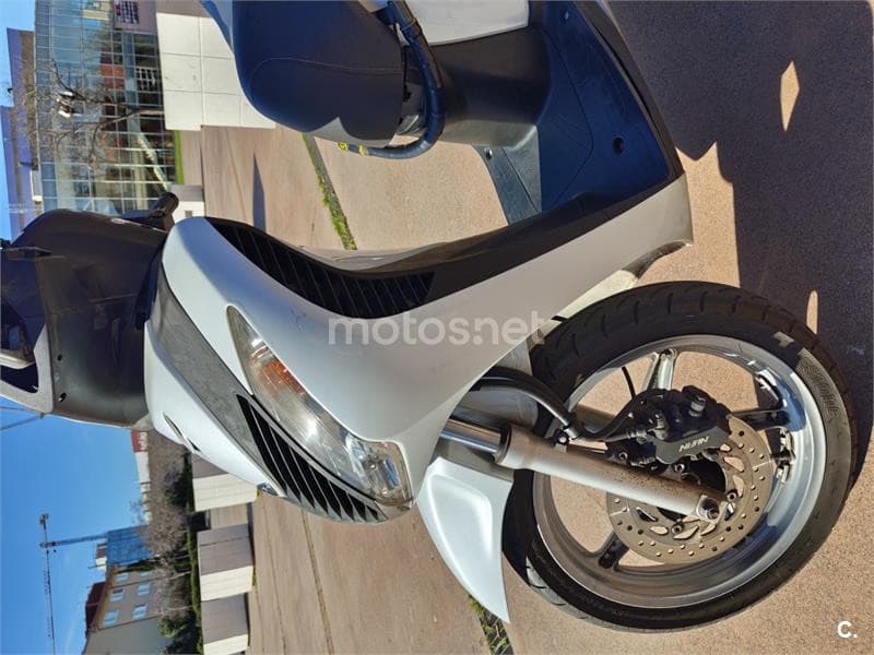Honda SCOOPY SH125i – Vista 5