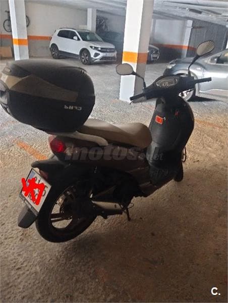 Peugeot TWEET 125 – Vista 3