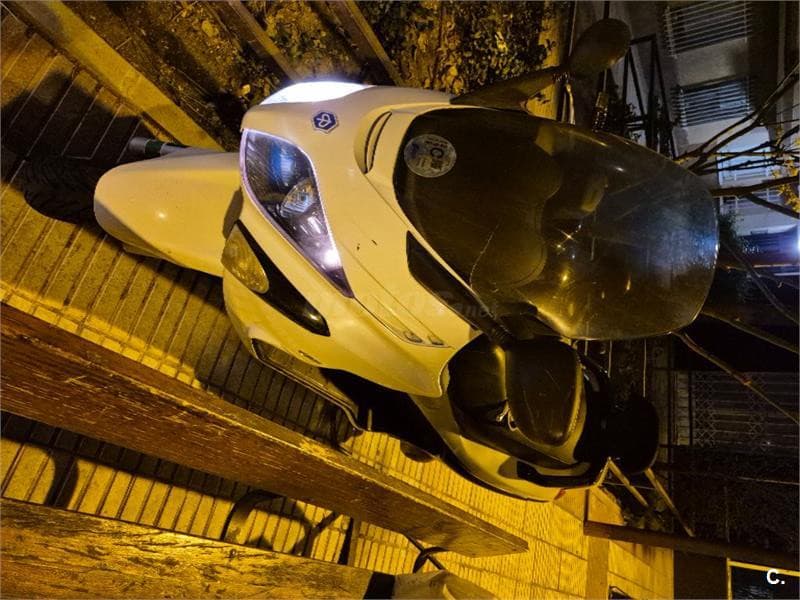 Piaggio X EVO 125 – Vista 5