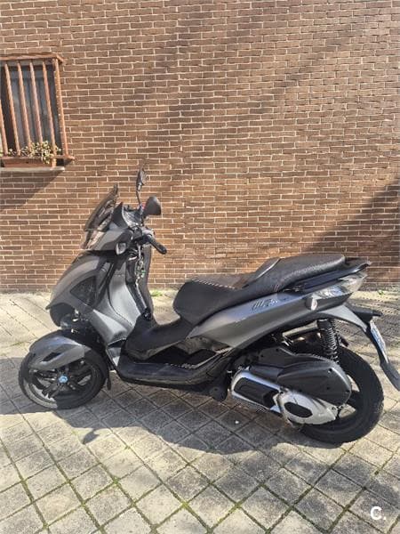 Piaggio MP3 – Vista 2