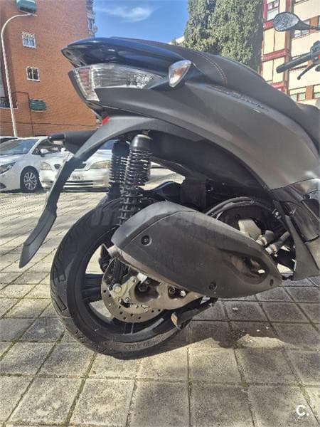 Piaggio MP3 – Vista 9