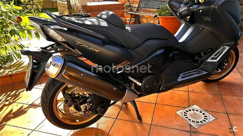 Yamaha T-Max 530 BLACK MAX – Vista 10