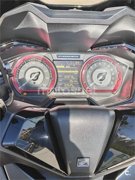 Honda Forza 125 – Vista 4