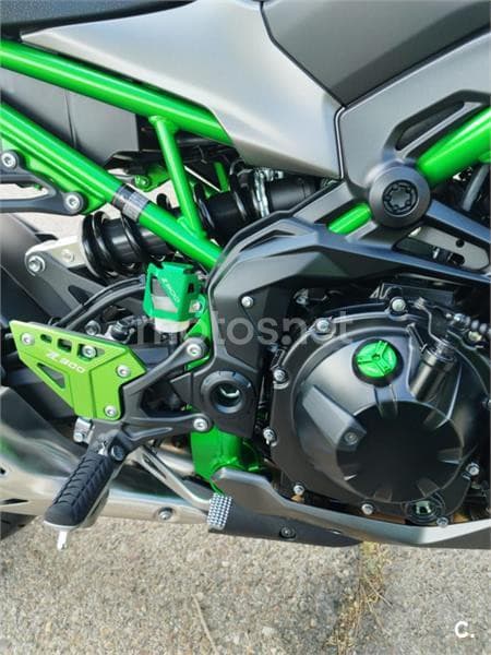 Kawasaki Z 900 – Vista 4