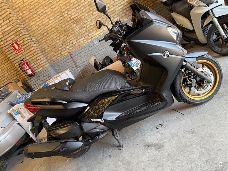 Yamaha XMAX 400 – Vista 1