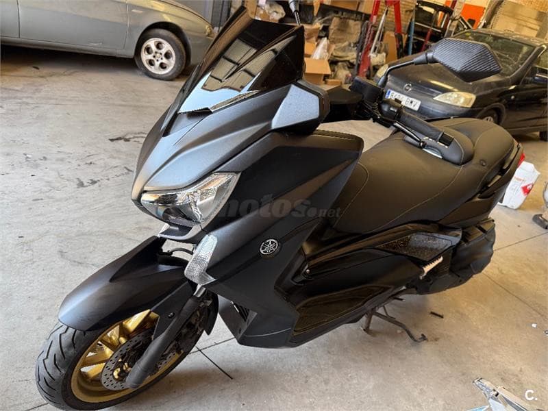 Yamaha XMAX 400 – Vista 3