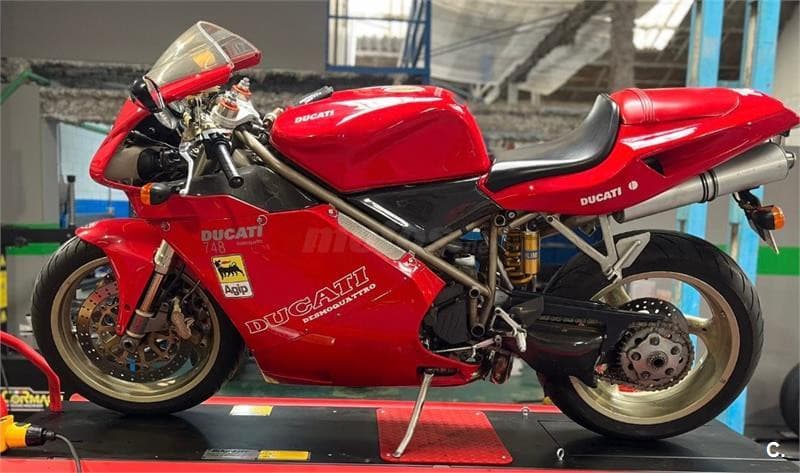 Ducati 748 Sport – Vista 3
