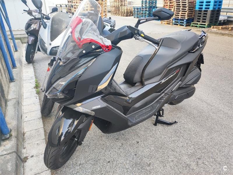 Kymco Super Dink 125i – Vista 2