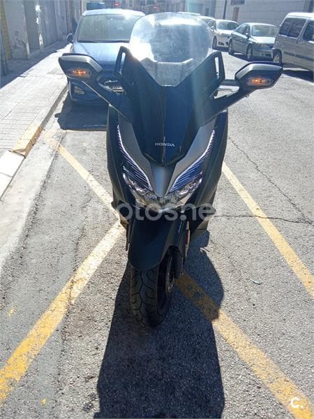 Honda Forza – Vista 3