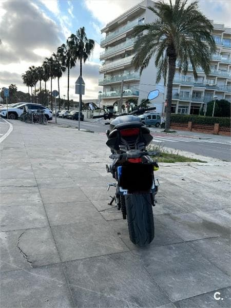 Honda CB 650 R – Vista 7