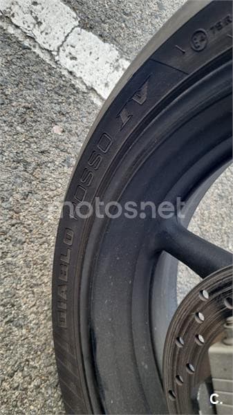 Yamaha YZF R6 – Vista 5