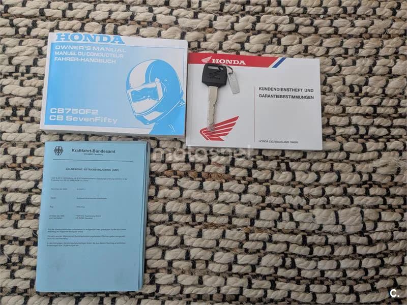 Honda CB 750 Seven Fifty – Vista 4