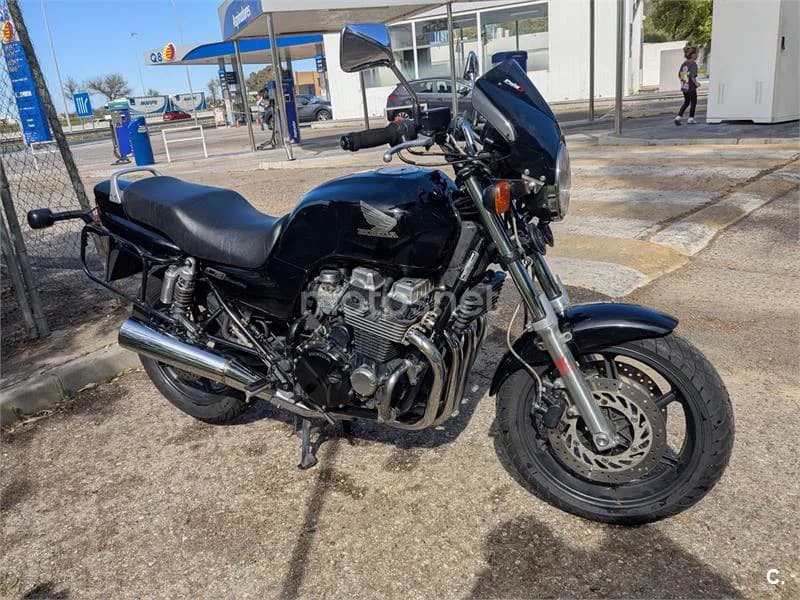 Honda CB 750 Seven Fifty – Vista 6