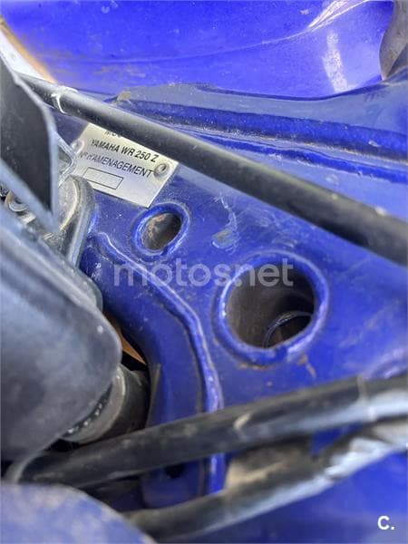 Yamaha WR 250 – Vista 13