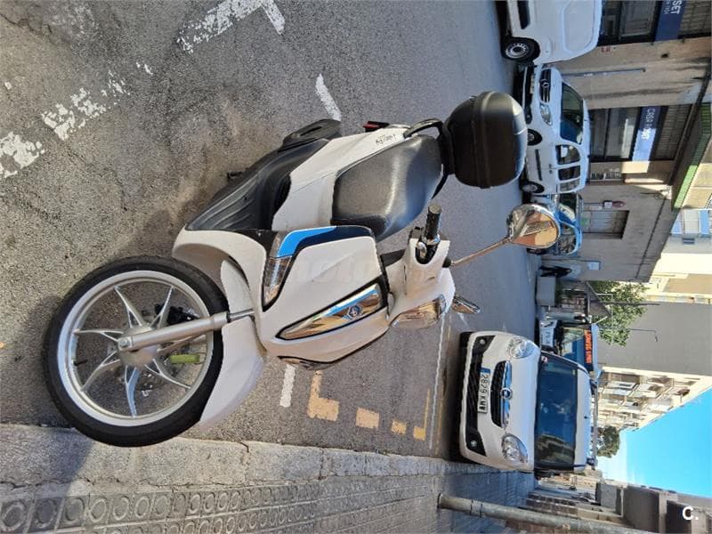 Piaggio LIBERTY – Vista 3