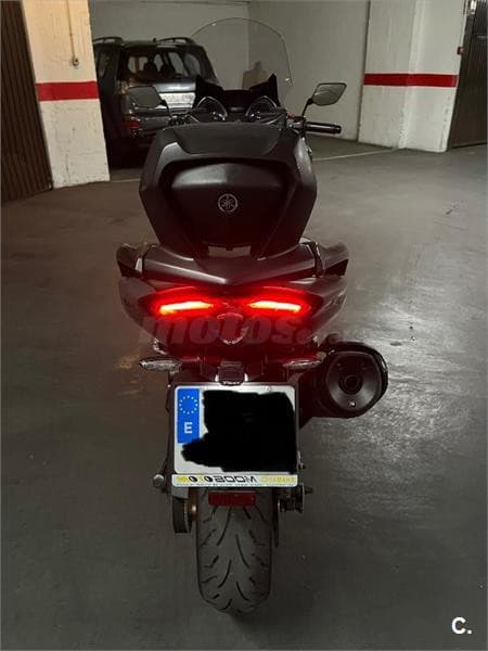 Yamaha TMAX 560 TECH MAX – Vista 2