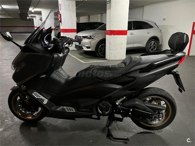 Yamaha TMAX 560 TECH MAX – Vista 3