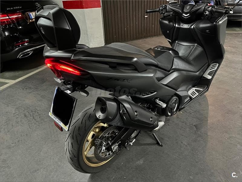 Yamaha TMAX 560 TECH MAX – Vista 5