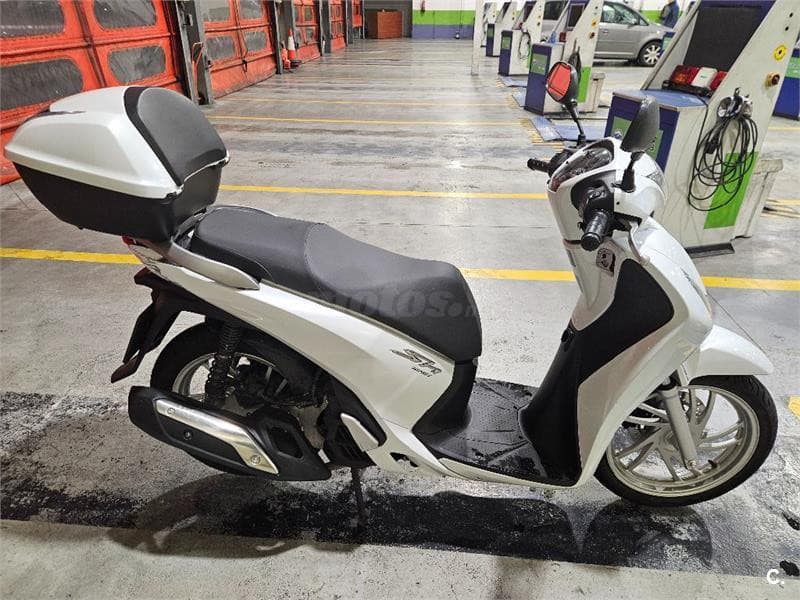 Honda SCOOPY SH125i CBS – Vista 4