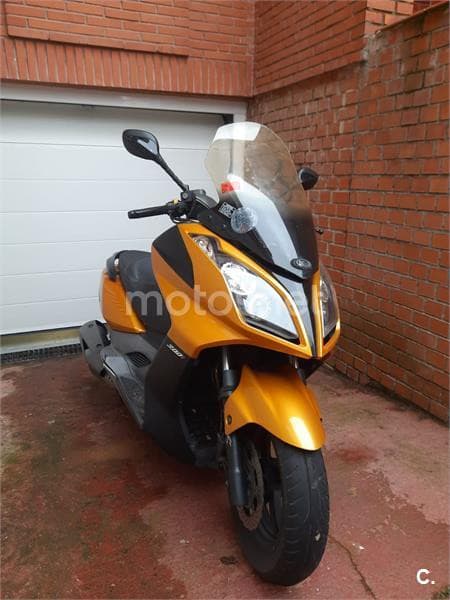 Kymco Super Dink 300I ABS – Vista 1