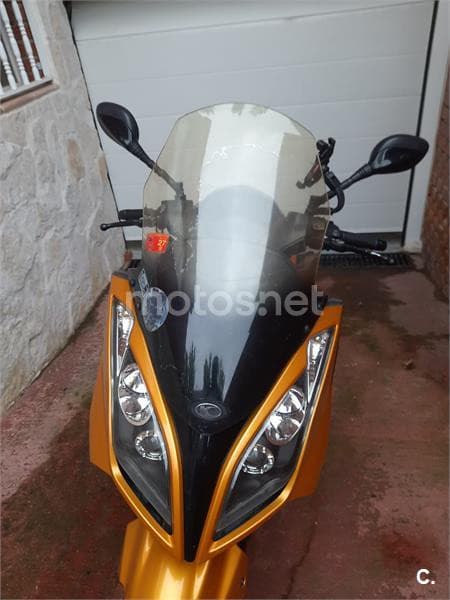 Kymco Super Dink 300I ABS – Vista 2