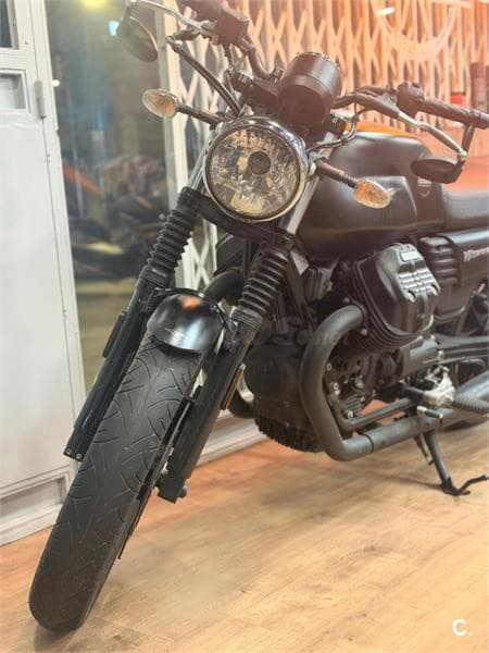 Moto Guzzi V7 III – Vista 1