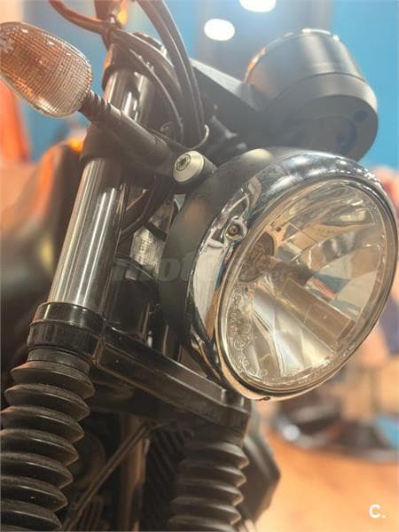 Moto Guzzi V7 III – Vista 3