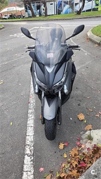 Yamaha XMAX 400 – Vista 2