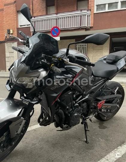 Kawasaki Z900RS – Vista 2