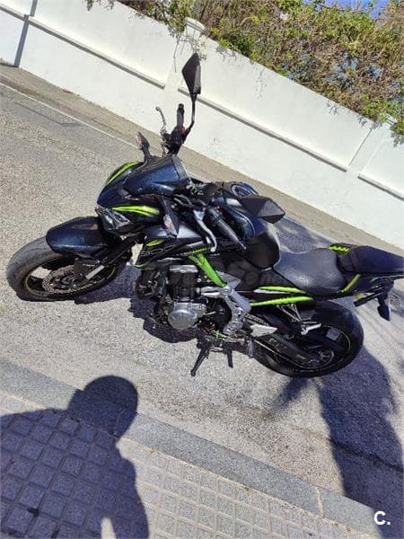 Kawasaki Z900RS – Vista 2