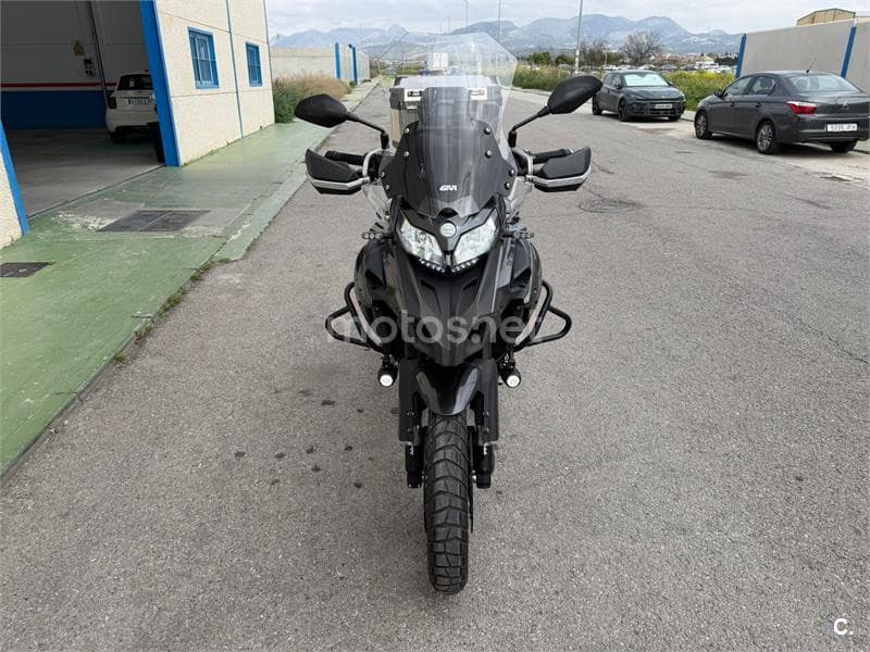 Benelli TRK 502 – Vista 4