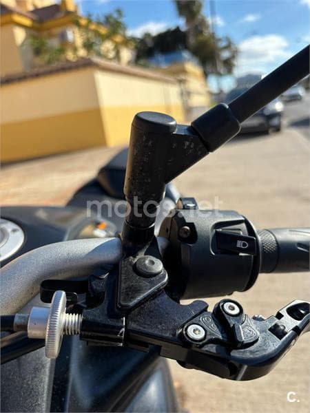 Yamaha MT-07 – Vista 7