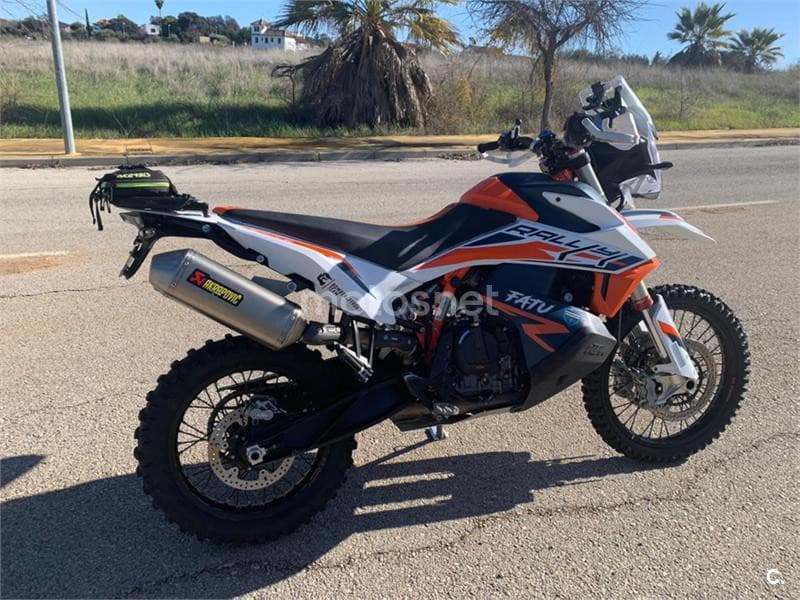 KTM 890 – Vista 1