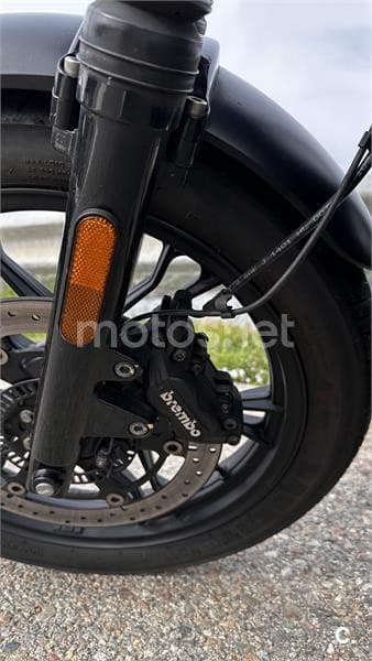 Moto Guzzi V7 III – Vista 8