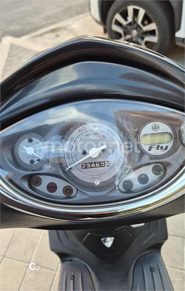 Piaggio FLY 125 ie 3V – Vista 5