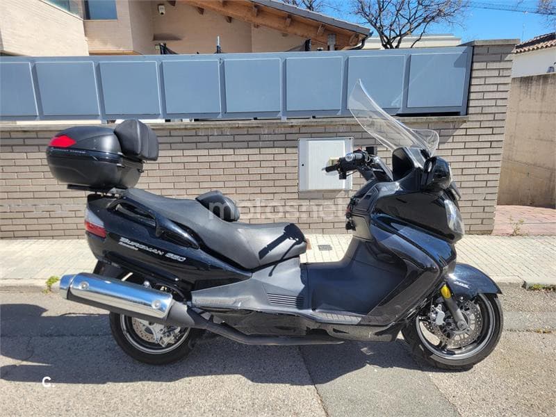 Suzuki BURGMAN 650 Executive – Vista 1