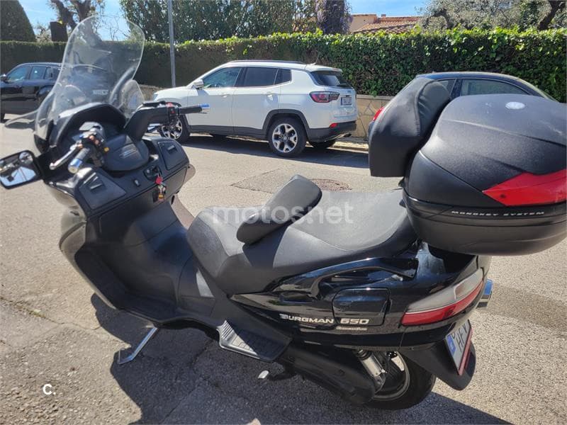 Suzuki BURGMAN 650 Executive – Vista 4