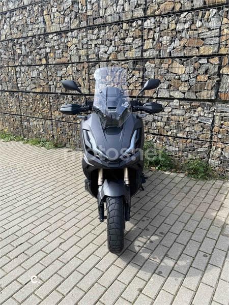 Honda ADV 350 – Vista 5